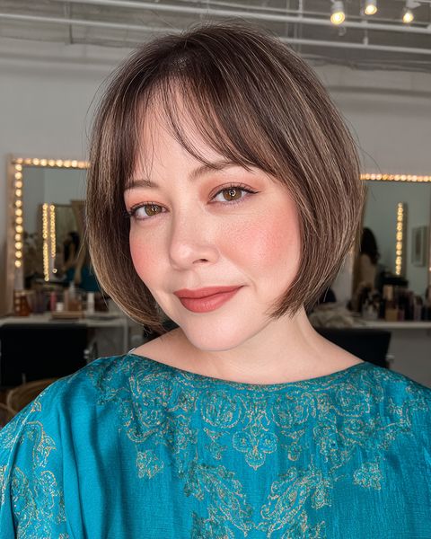 Stylowy bob do brody z delikatnymi warstwami