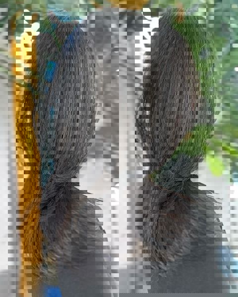 Delikatnie cieniowane cięcie z subtelnym ruchem