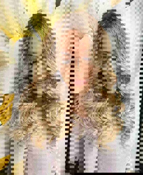 Delikatny złoty blond balayage Delikatny złoty blond balayage