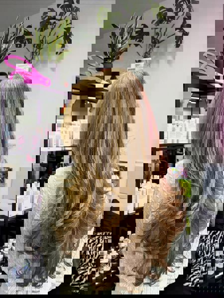 Luksusowe długie warstwy z delikatnie opadającymi falami Luksusowe długie warstwy z delikatnie opadającymi falami